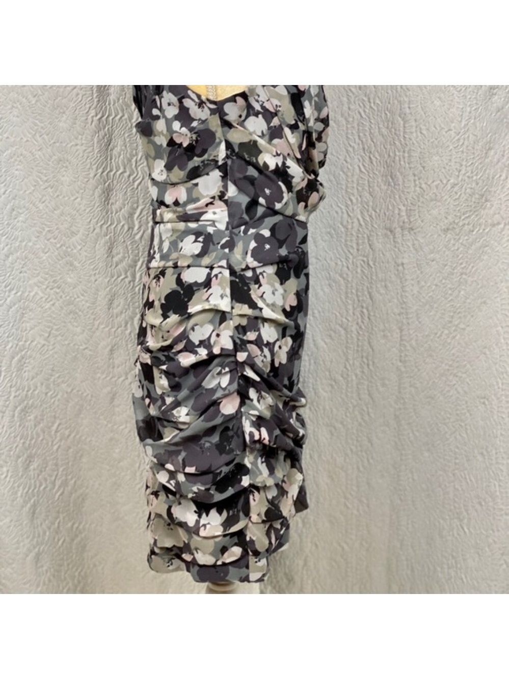 Express Sleeveless Floral Print Ruched Draped Mini Dress - Picture 5 of 9